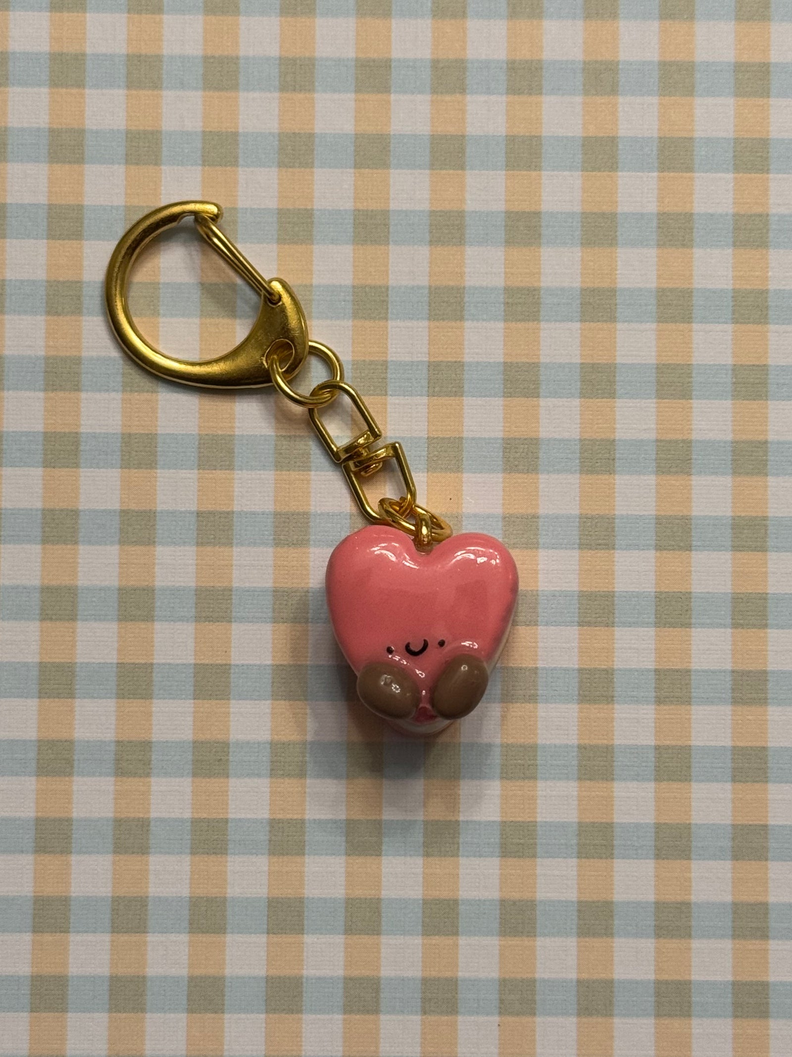 Macaroon keychain